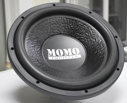 Автомобильный сабвуфер MOMO UB-1200
